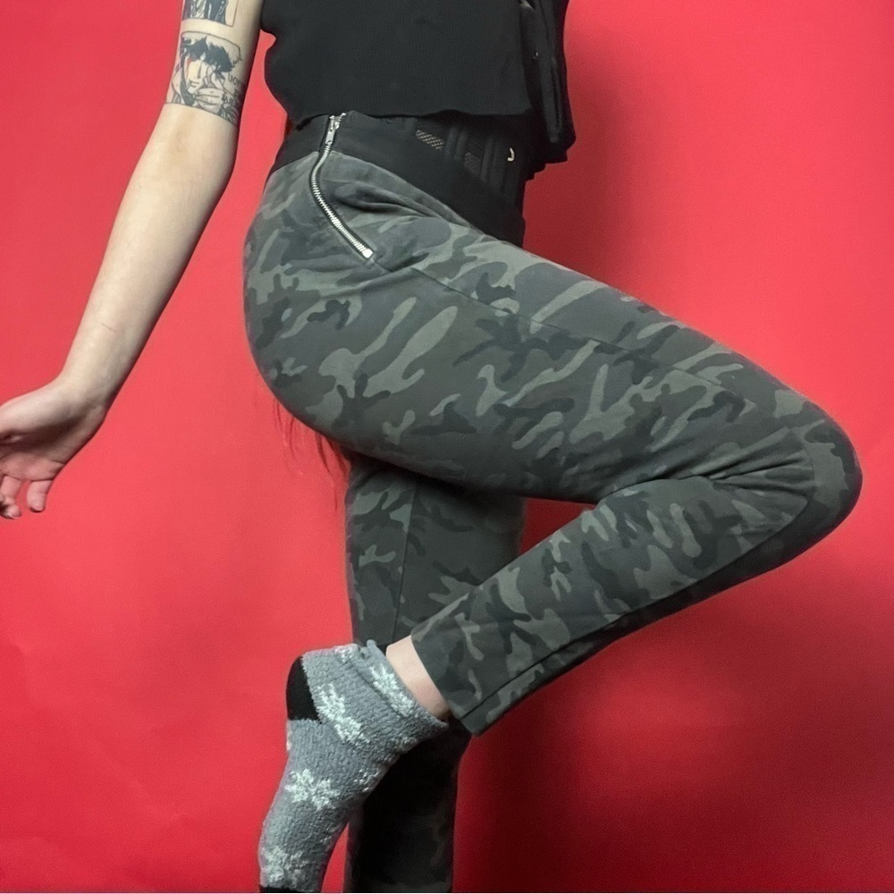 Casual camo leggings / pants 🖤🤍​​​​​​​​​​​​​​​​​​​​